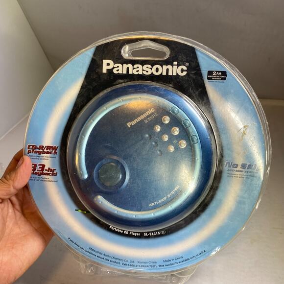 New Panasonic SL-SX320 Portable CD Player Silver DAMAGE PACKAGE HEADPHONES - Picture 1 of 4